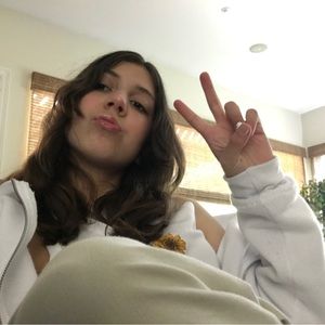 Meet your Posher, Emily